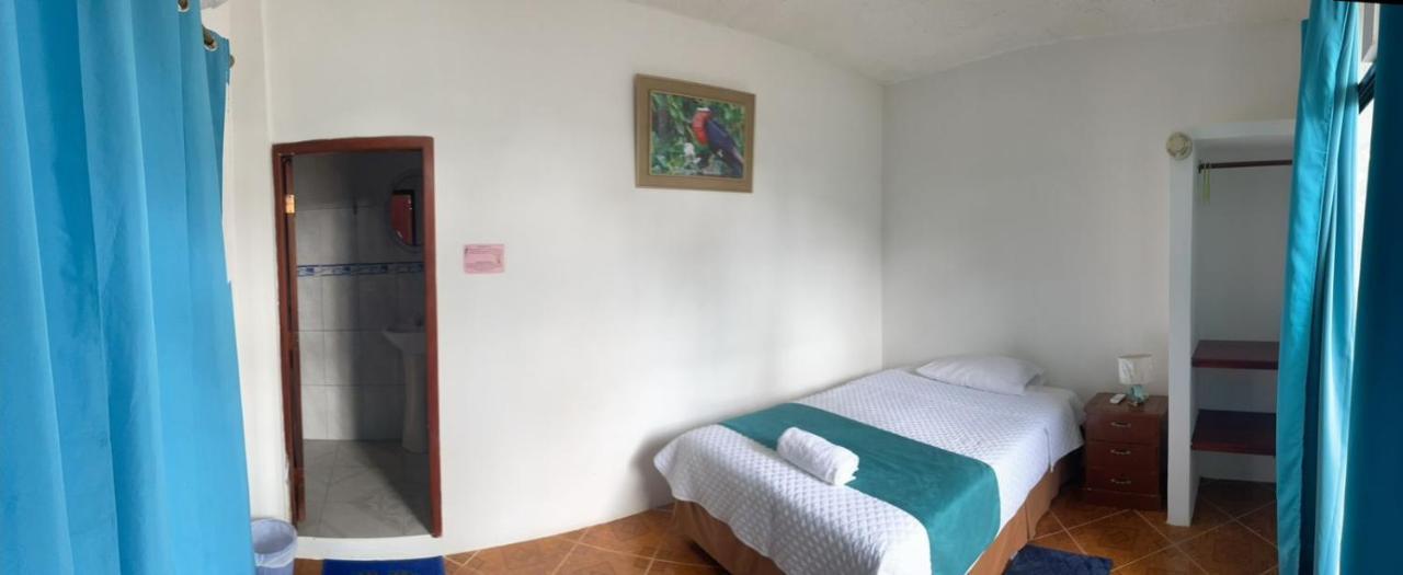 Hostal Muro De Las Lagrimas With High Speed Internet Starlink Puerto Villamil Luaran gambar