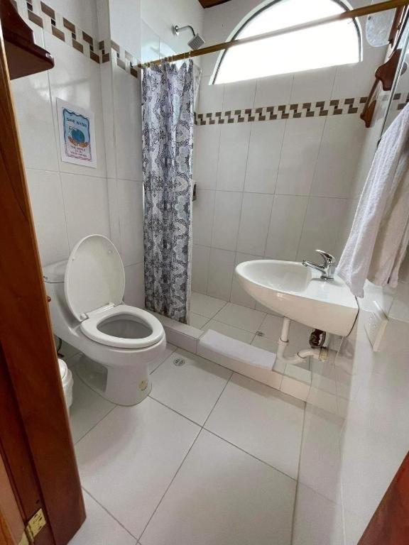 Hostal Muro De Las Lagrimas With High Speed Internet Starlink Puerto Villamil Luaran gambar