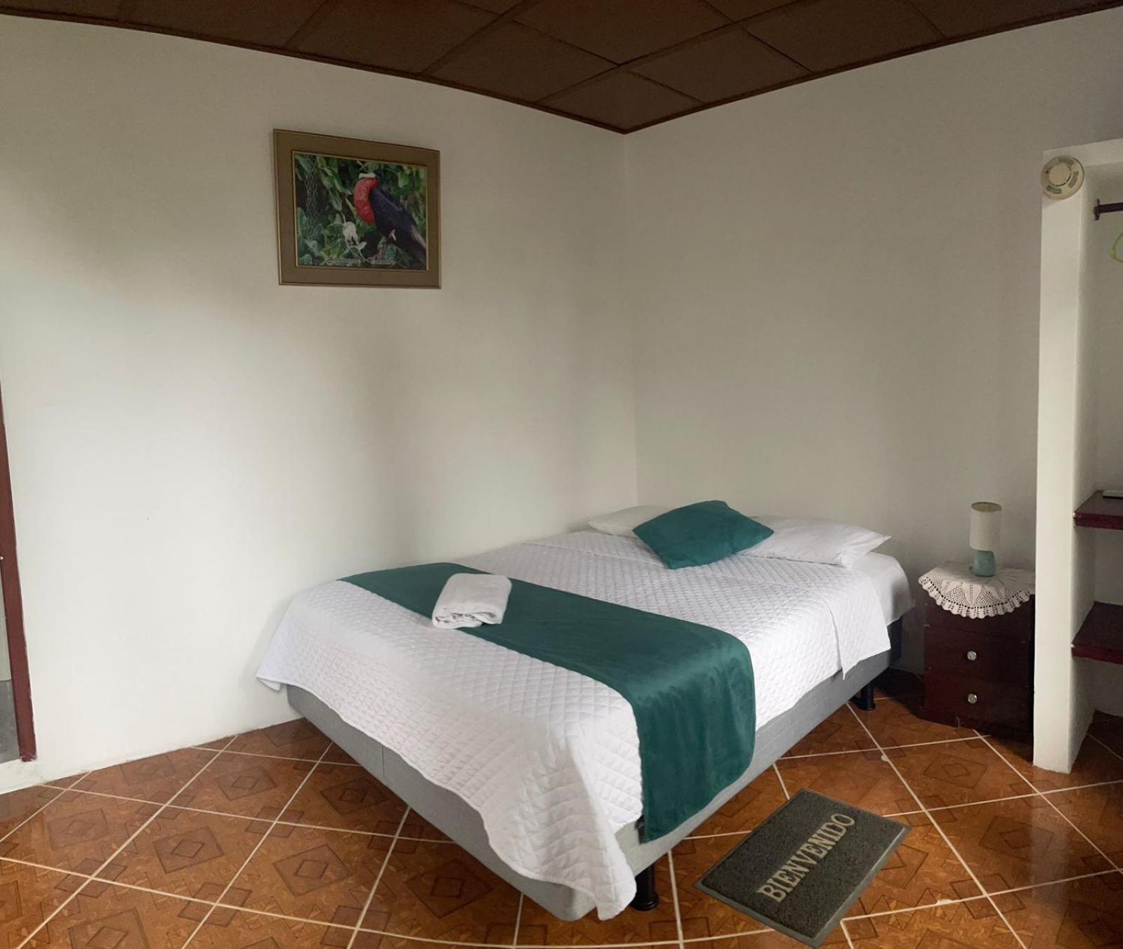 Hostal Muro De Las Lagrimas With High Speed Internet Starlink Puerto Villamil Luaran gambar